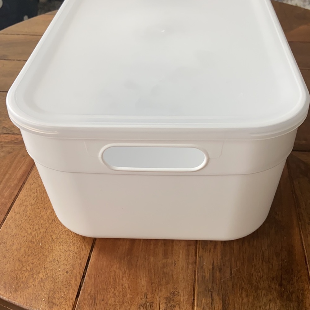 🆕💫Storage Containers with lid💫 - Picture 2 of 4